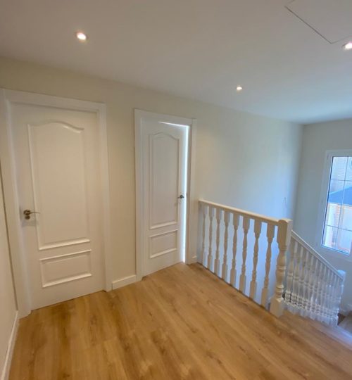 LACADO DE CARPINTERÍA